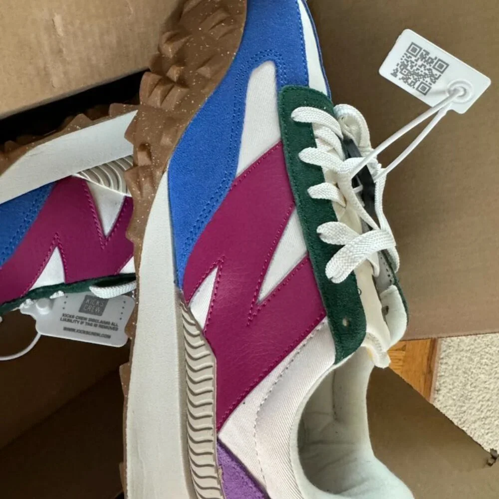 New Balance Shoes - Picture 2 of 2